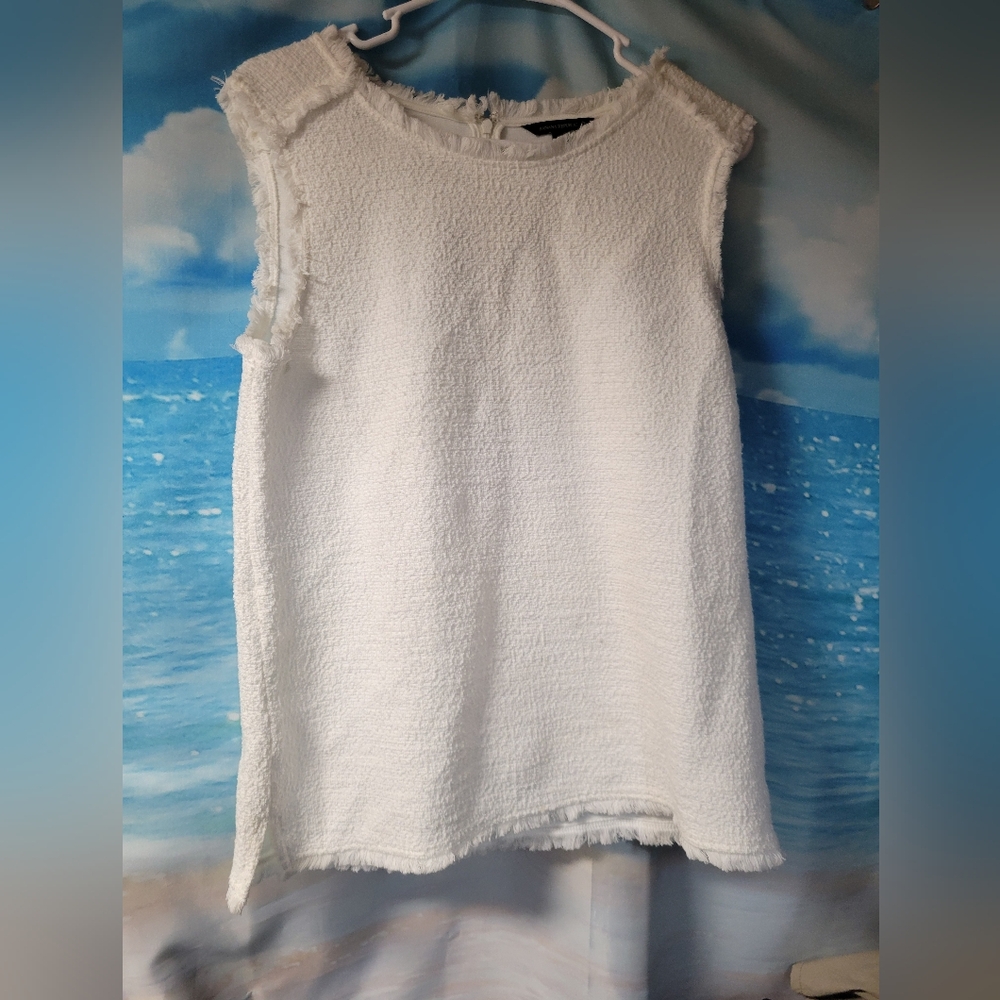Banana Republic White Sleeveless Fringe Blouse‎ Women's Size Medium